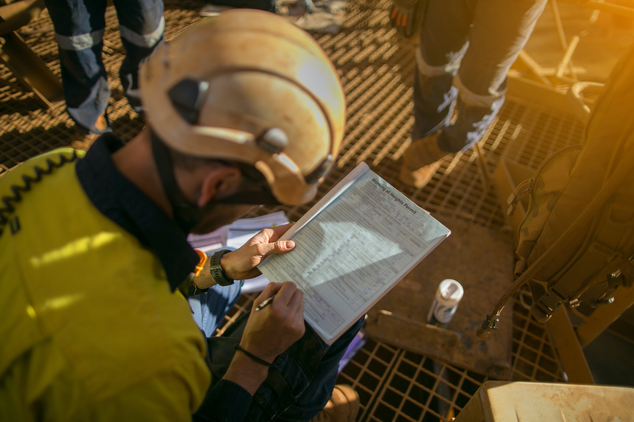 Filling in the report on site
